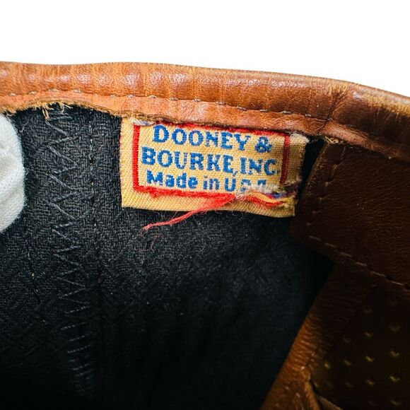 Vintage Dooney & Bourke Caramel Cabriolet Leather Bucket Bag - 10” x 7.5” x 5” - Picture 6 of 14